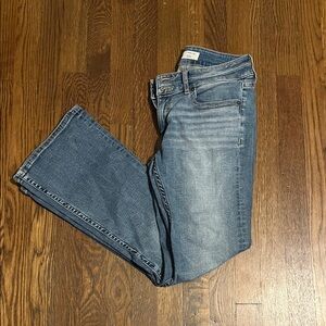 BKE Women's Flare Jeans in Classic Blue